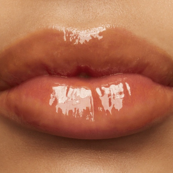 🌟 HAZARD a MAC SQUIRT PLUMPING GLOSS STICK. RETAIL $26. **NEW IN THE BOX. - Picture 1 of 14